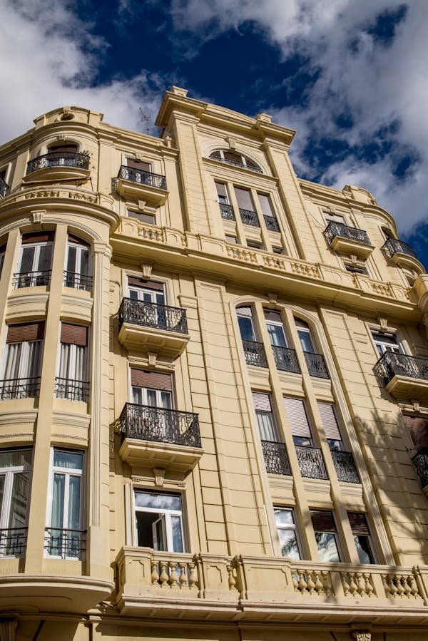 La photographie d'architecture à Lyon : un voyage visuel